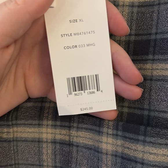Vince Men’s Flannel - Picture 5 of 9